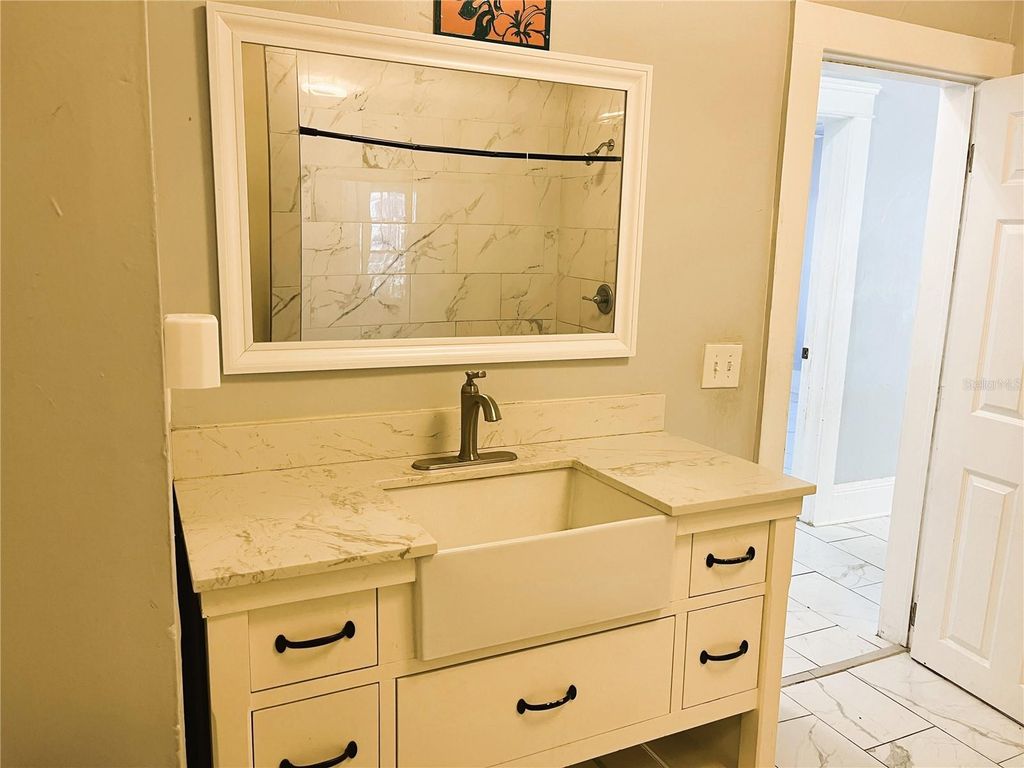 Image 15 of property listing at 318 HOBART AVENUE, Daytona Beach, FL 32114