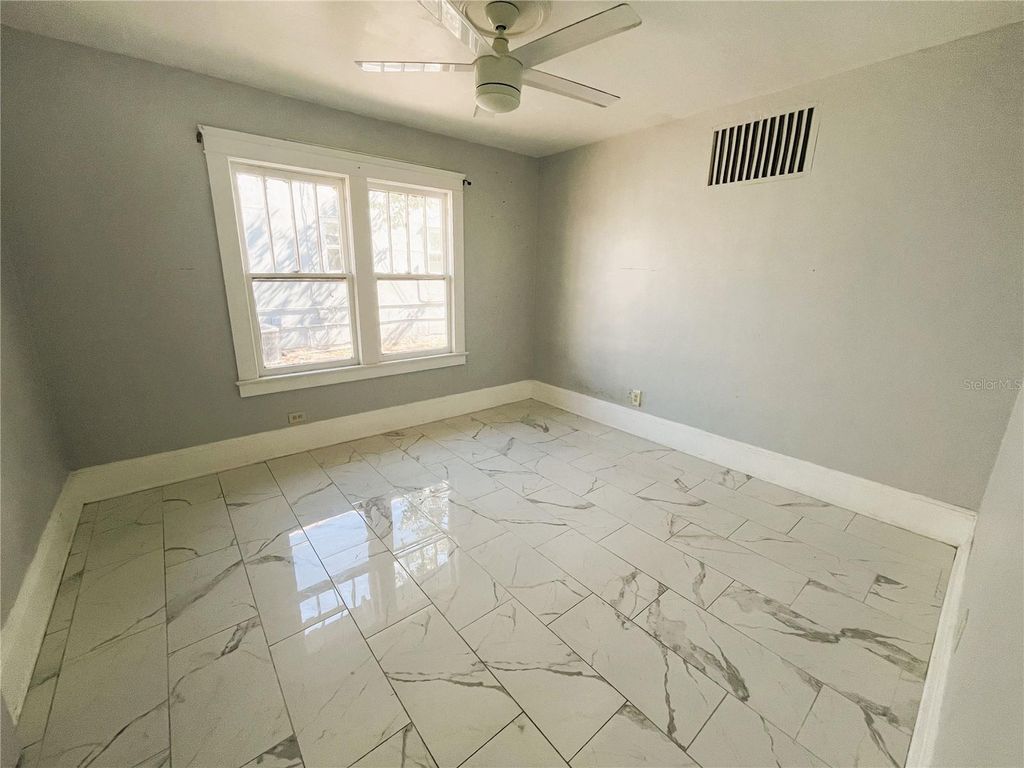 Image 16 of property listing at 318 HOBART AVENUE, Daytona Beach, FL 32114