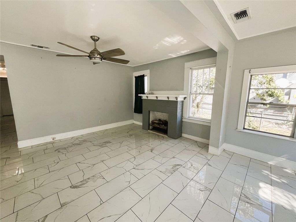 Image 23 of property listing at 318 HOBART AVENUE, Daytona Beach, FL 32114