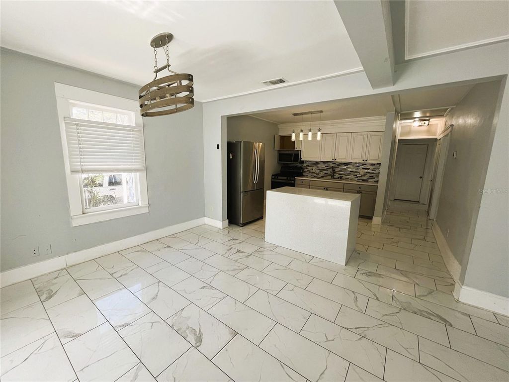 Image 31 of property listing at 318 HOBART AVENUE, Daytona Beach, FL 32114