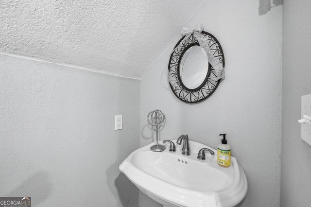 81 McMurray Circle, Toccoa, GA 30577