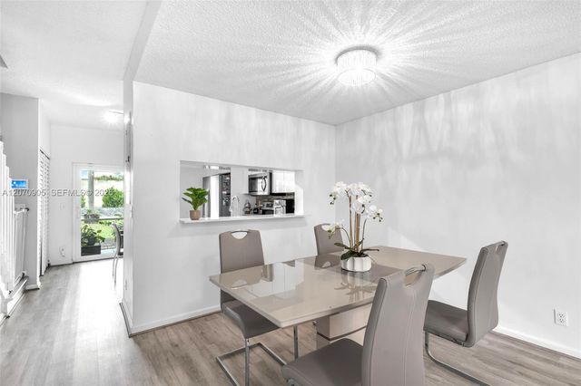 9925 NW 57th Manor, Coral Springs, FL 33076