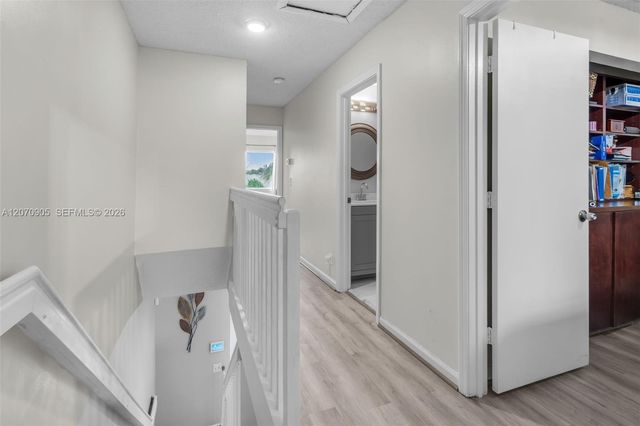 9925 NW 57th Manor, Coral Springs, FL 33076