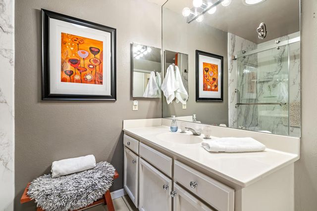 42501 Virginia Avenue, Palm Desert, CA 92211