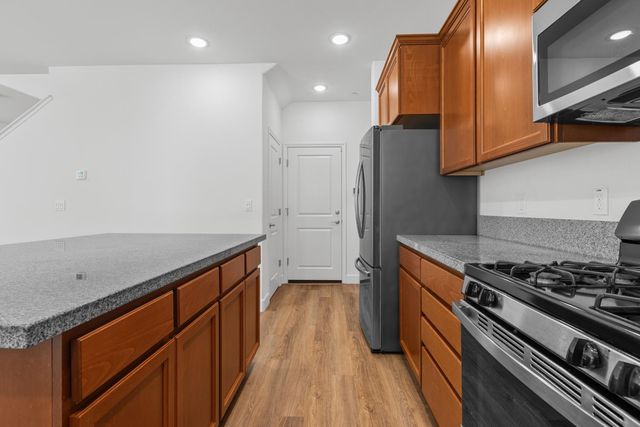 8032 Oxbow Landing Loop, Roseville, CA 95747