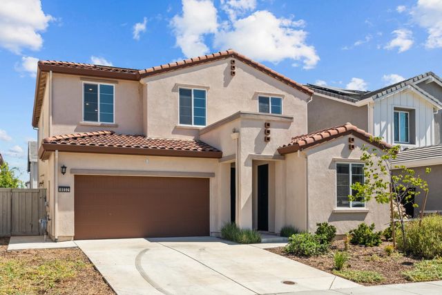 8032 Oxbow Landing Loop, Roseville, CA 95747