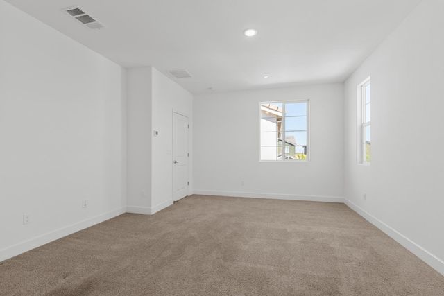 8032 Oxbow Landing Loop, Roseville, CA 95747