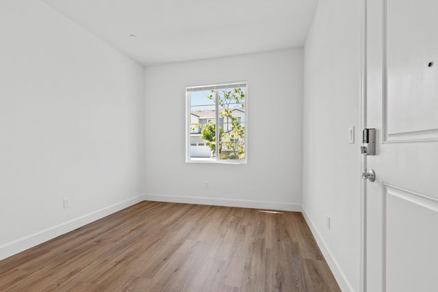 8032 Oxbow Landing Loop, Roseville, CA 95747