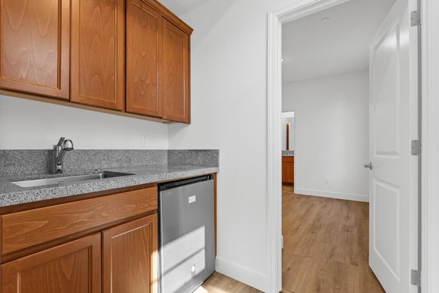 8032 Oxbow Landing Loop, Roseville, CA 95747
