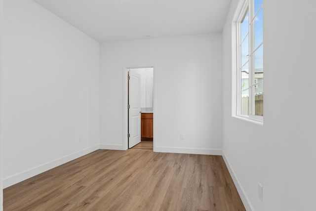 8032 Oxbow Landing Loop, Roseville, CA 95747