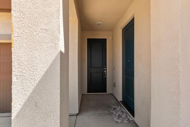 8032 Oxbow Landing Loop, Roseville, CA 95747
