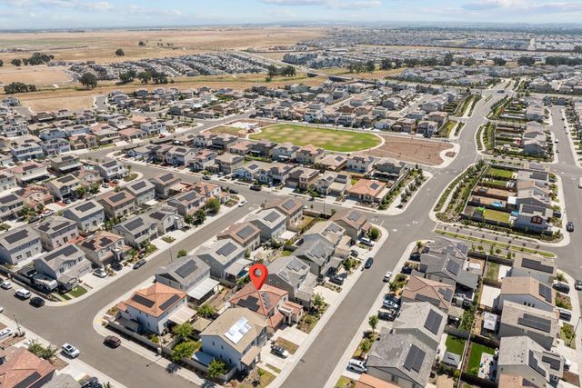 8032 Oxbow Landing Loop, Roseville, CA 95747