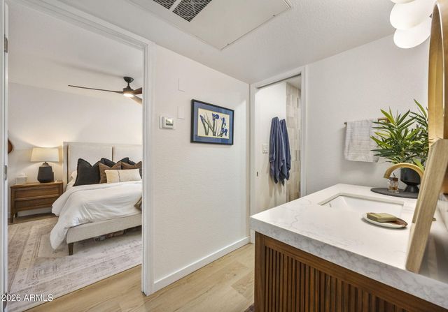 7350 N Vía Paseo Del Sur -- R105, Scottsdale, AZ 85258