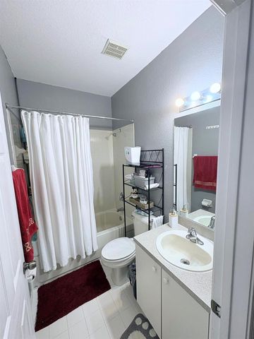 203 S Santa Catalina Circle 203, North Lauderdale, FL 33068