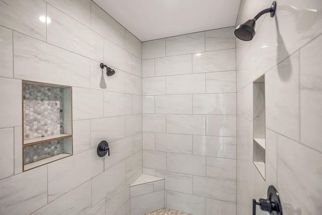 15337 W 168th Place, Olathe, KS 66062