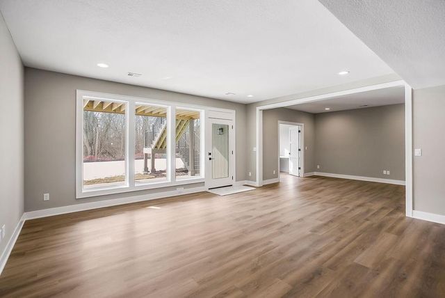 15337 W 168th Place, Olathe, KS 66062