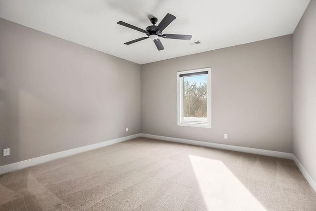 15337 W 168th Place, Olathe, KS 66062