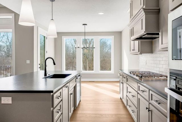 15337 W 168th Place, Olathe, KS 66062