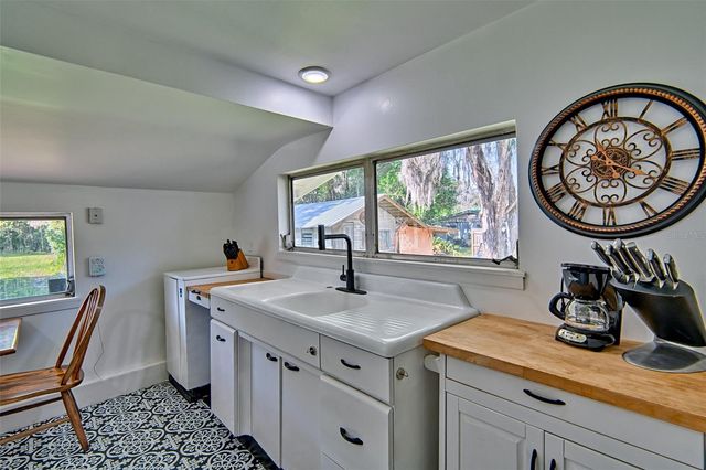 25415 NE STATE ROAD 26, Melrose, FL 32666