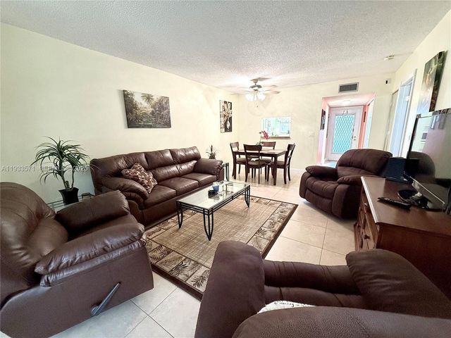 6700 Royal Palm Blvd 107D, Margate, FL 33063