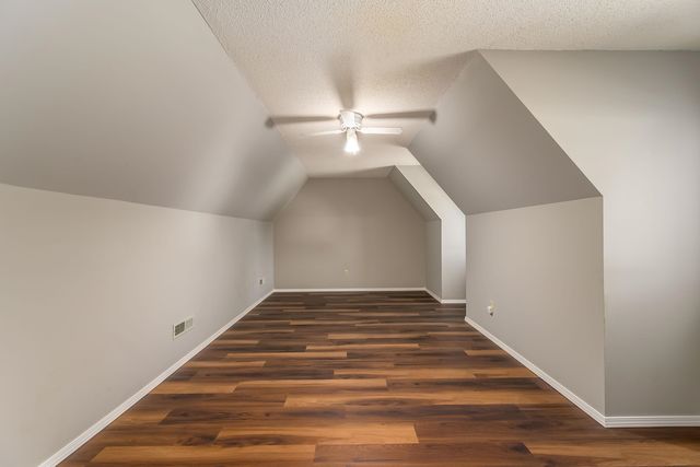 925 S Honeybrook Ln, Derby, KS 67037