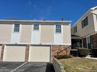 42101 Roscommon Street, Northville, MI 48167