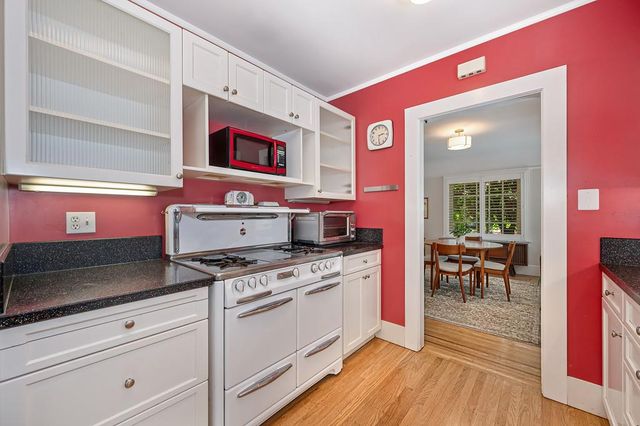 1544 36th St, Sacramento, CA 95816