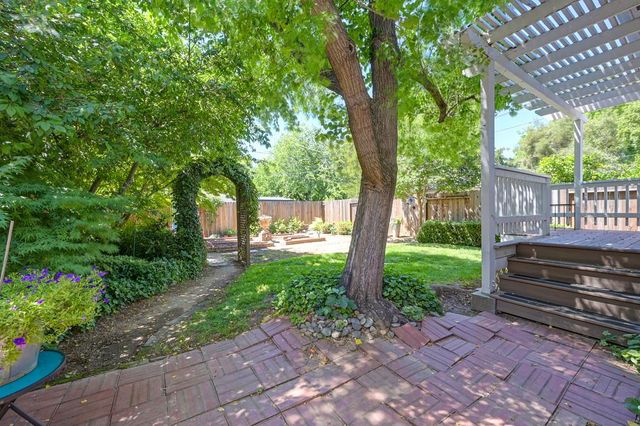 1544 36th St, Sacramento, CA 95816