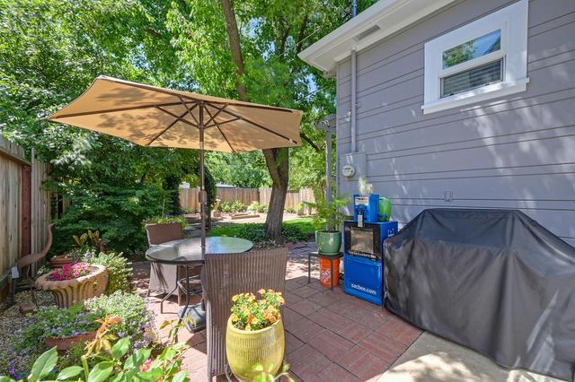 1544 36th St, Sacramento, CA 95816