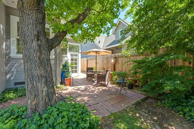 1544 36th St, Sacramento, CA 95816