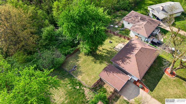6906 N 41st Street, Omaha, NE 68112