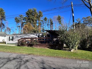 135 Phillips Road, Spruce Pine, NC 28777