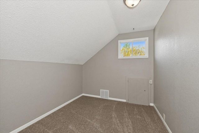 5319 E 3rd Street, Superior, WI 54880