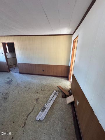 6255 Pine Street, Fayetteville, NC 28311