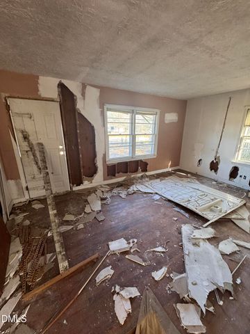 6255 Pine Street, Fayetteville, NC 28311