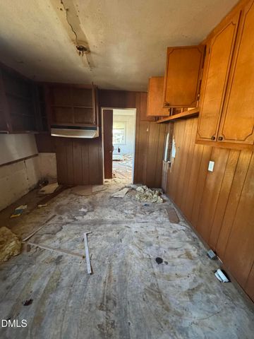 6255 Pine Street, Fayetteville, NC 28311