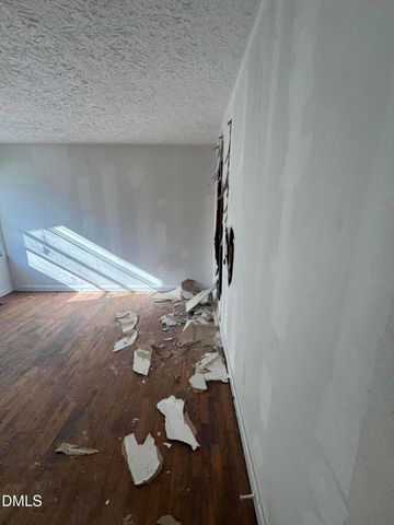 6255 Pine Street, Fayetteville, NC 28311