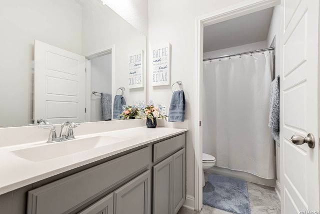 2211 CASTELLO WAY, San Antonio, TX 78259