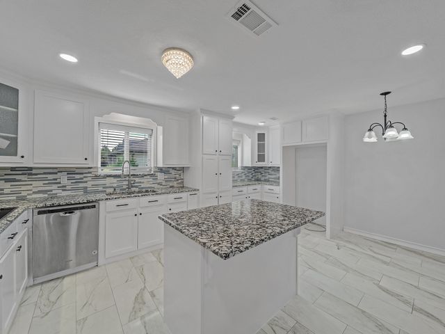 320 E Tripp Road, Sunnyvale, TX 75182