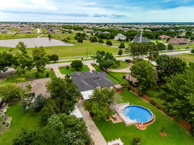 320 E Tripp Road, Sunnyvale, TX 75182