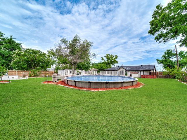 320 E Tripp Road, Sunnyvale, TX 75182