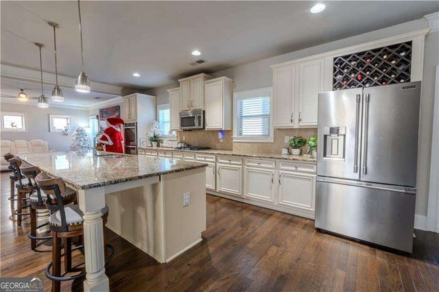 3478 Woodshade Drive, Loganville, GA 30052