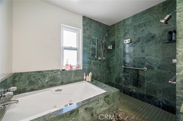 867 Aubrey Court 3, Hermosa Beach, CA 90254