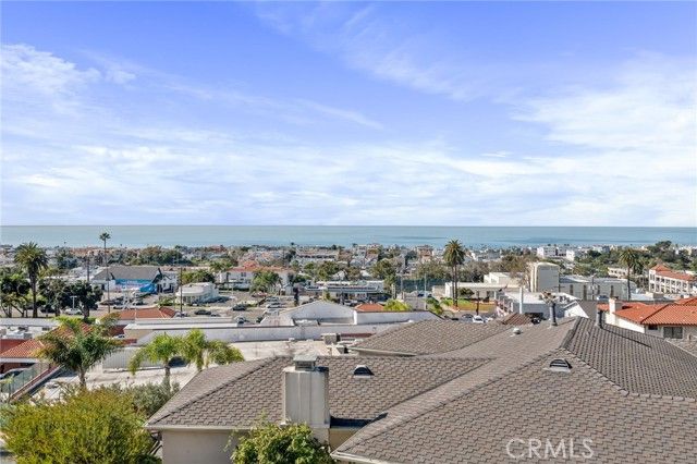 867 Aubrey Court 3, Hermosa Beach, CA 90254