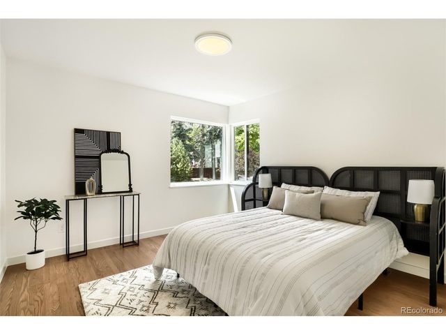 940 Magnolia St, Denver, CO 80220