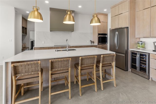 1598 Meridian, Ardmore, OK 73401