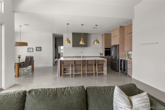 1598 Meridian, Ardmore, OK 73401