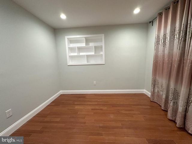 916 SNYDER AVE, Philadelphia, PA 19148