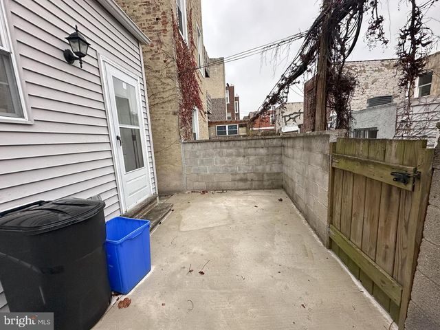 916 SNYDER AVE, Philadelphia, PA 19148