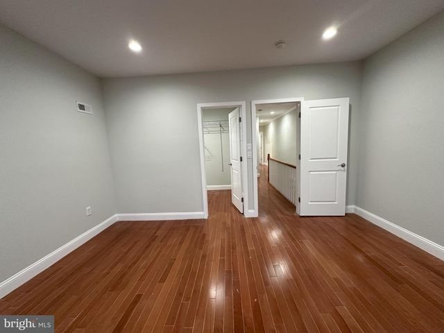 916 SNYDER AVE, Philadelphia, PA 19148